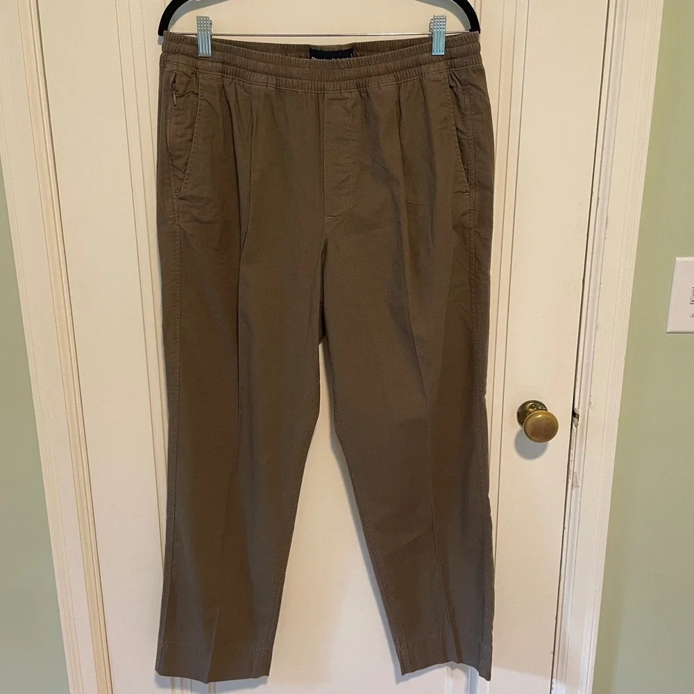 Abercrombie Loose Pull-On Pleated Pants Brown Large Short